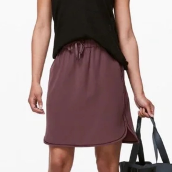 Lululemon On The Fly Woven Athleisure Athletic Skirt Cherry Cola Pockets Size 8 - Picture 2 of 10